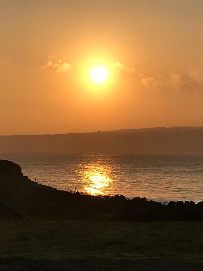 Beside The Sea & Minutes From Cliffs-Clahane Shore Lodge Liscannor Eksteriør bilde